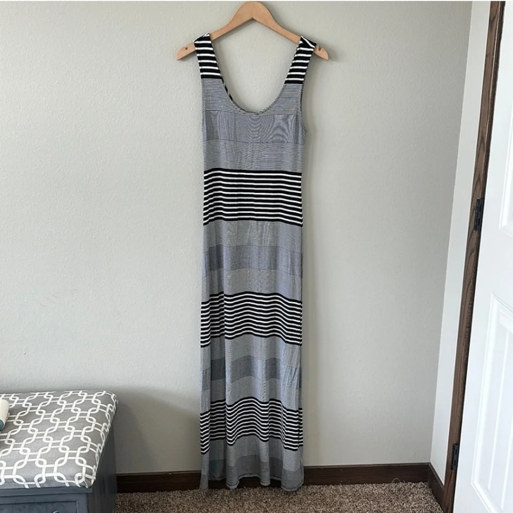 Merona Black and Gray Striped Maxi Dress Size Large - Picture 5 of 9